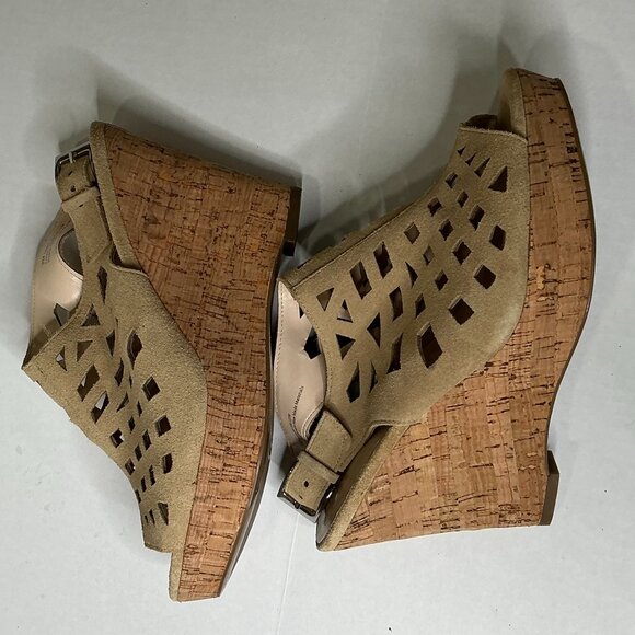 Franco Sarto Cork 4 1/2 " Wedge Sandals Size 9M, Tan - Picture 7 of 15